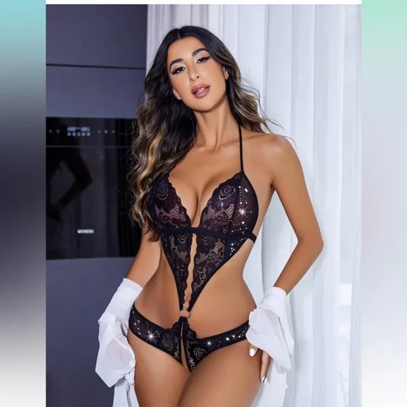 056 Women Deep V Lingerie Lace