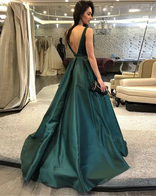2019 Hunter Green Satin Prom Dresses with Belt Beadings Boat Neck Long Prom Party Gowns