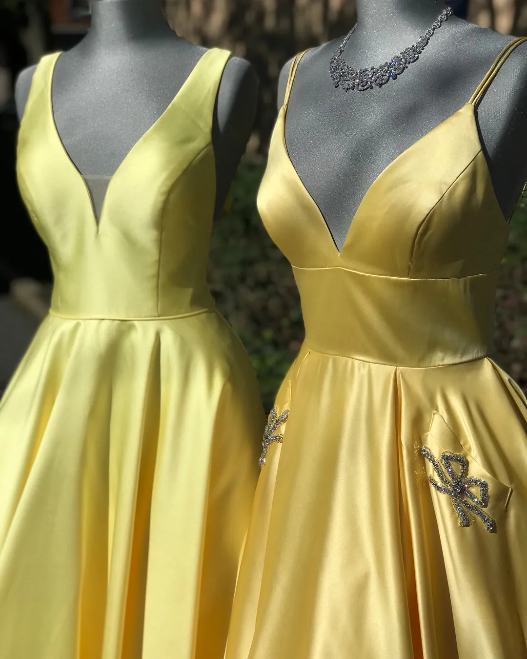 2020 Elegant Yellow Satin Ball Gown Prom Dresses Deep V-Neck Long Prom Party Gowns