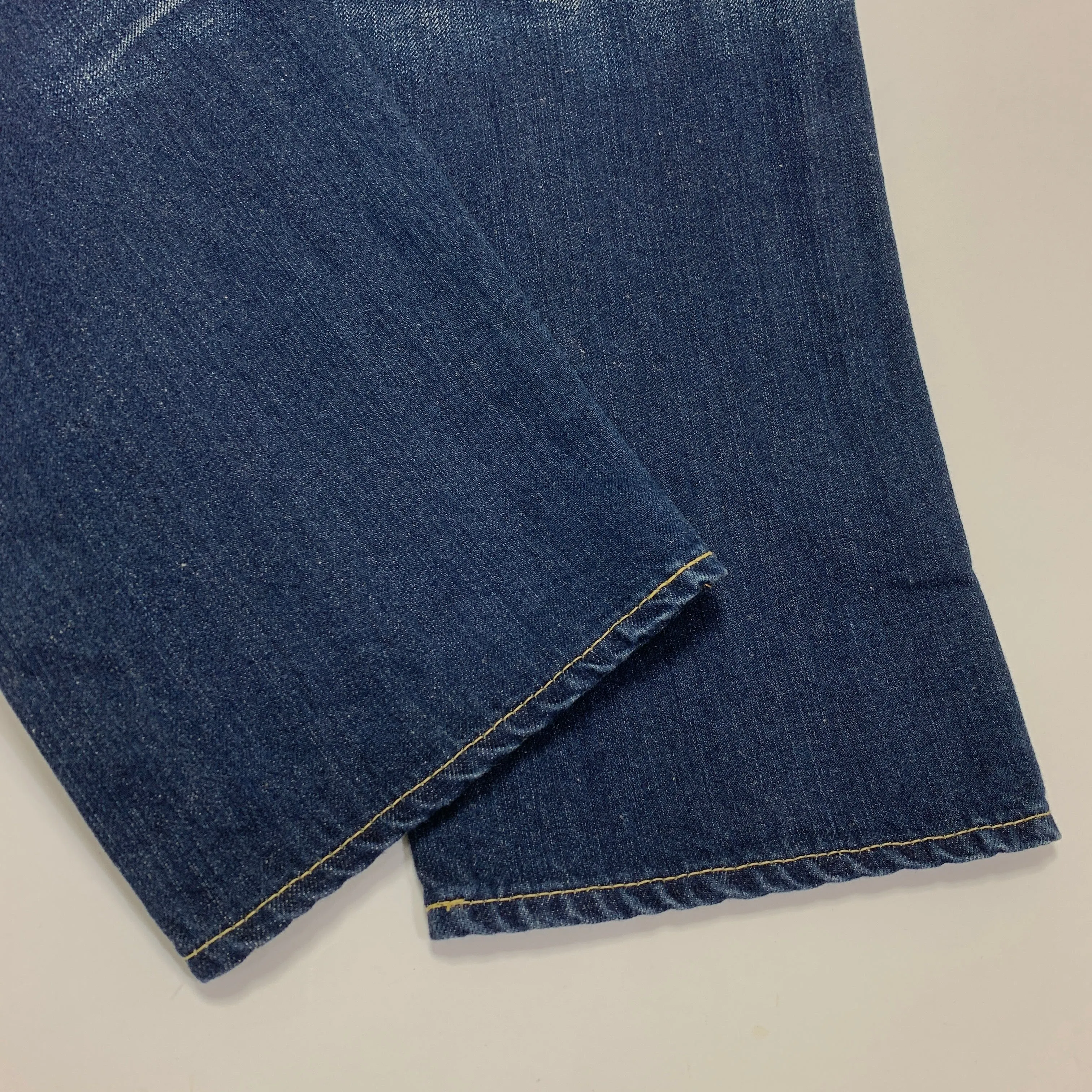 [30] Futura Laboratories Distressed Denim Jeans