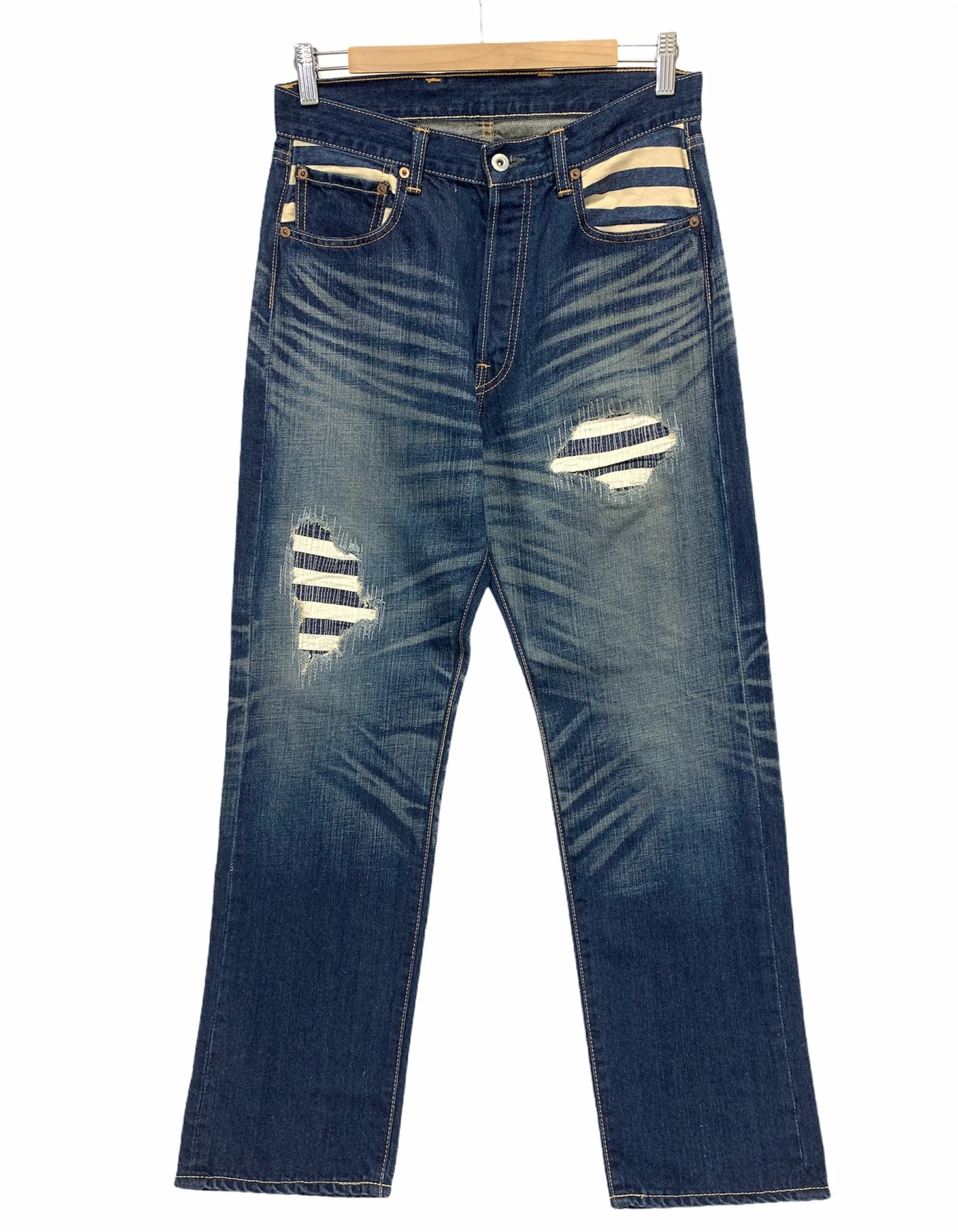 [30] Futura Laboratories Distressed Denim Jeans