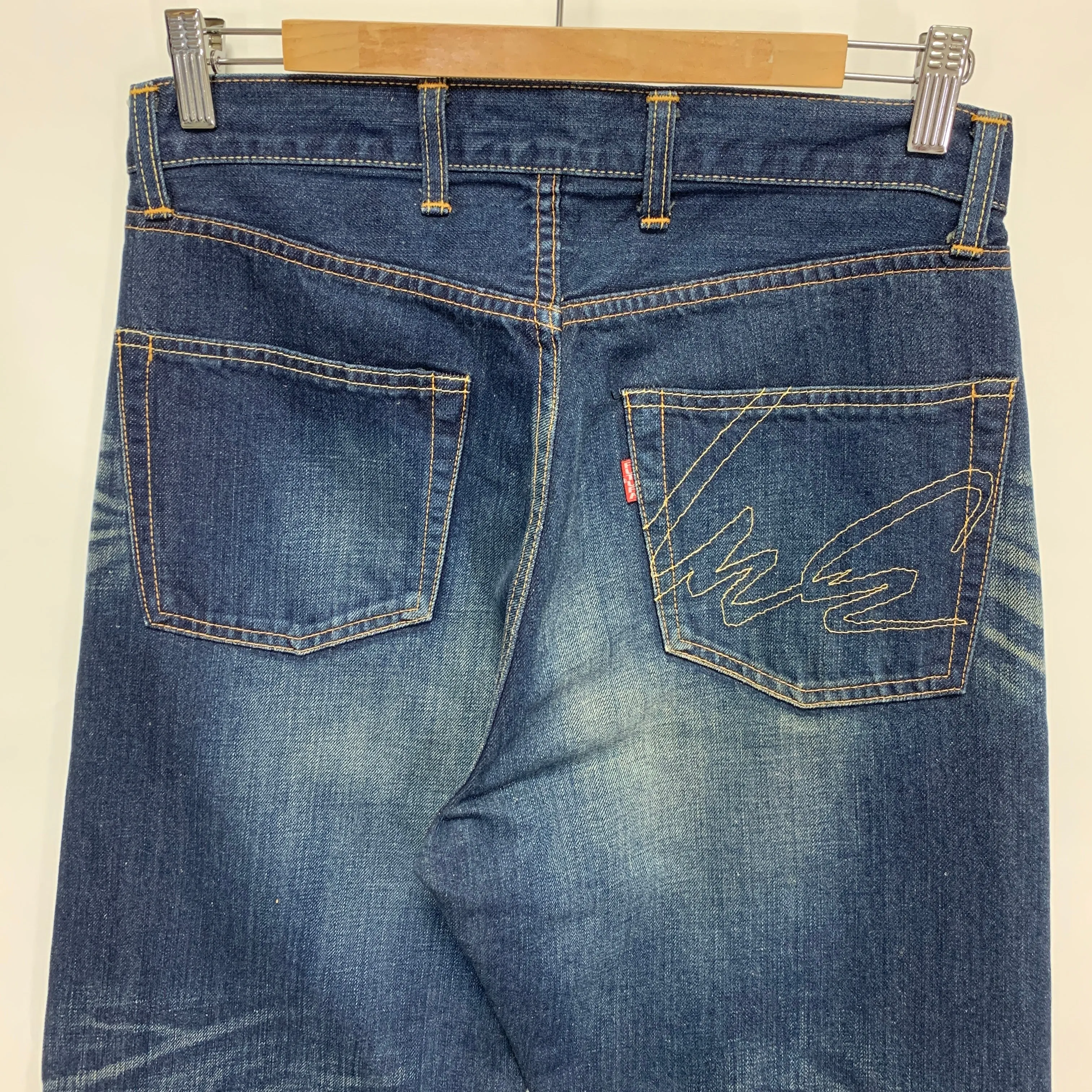 [30] Futura Laboratories Distressed Denim Jeans