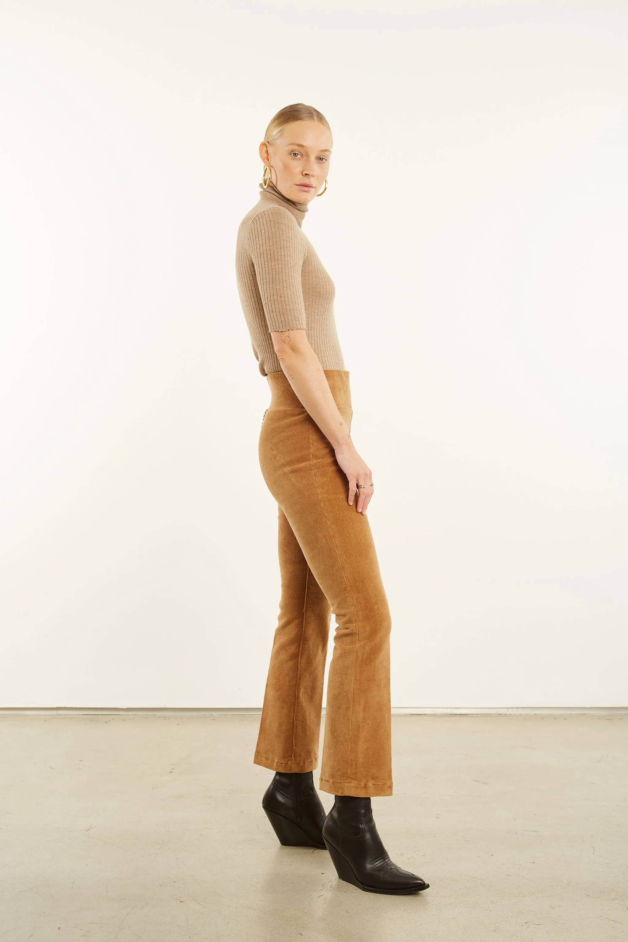 Ankle Flare Corduroy Pant in Camel