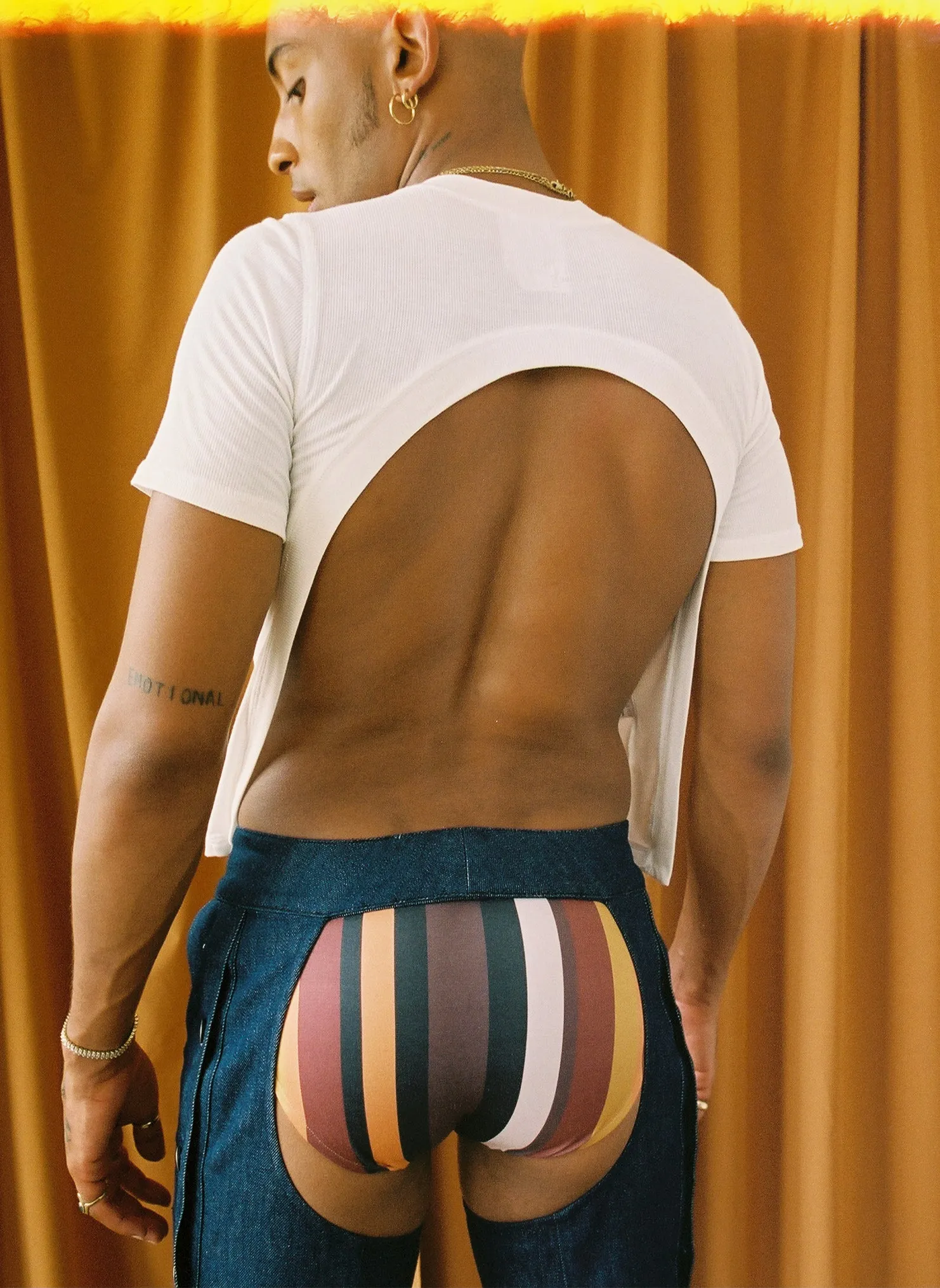 BACKLESS TEE - BLACK/BLACK