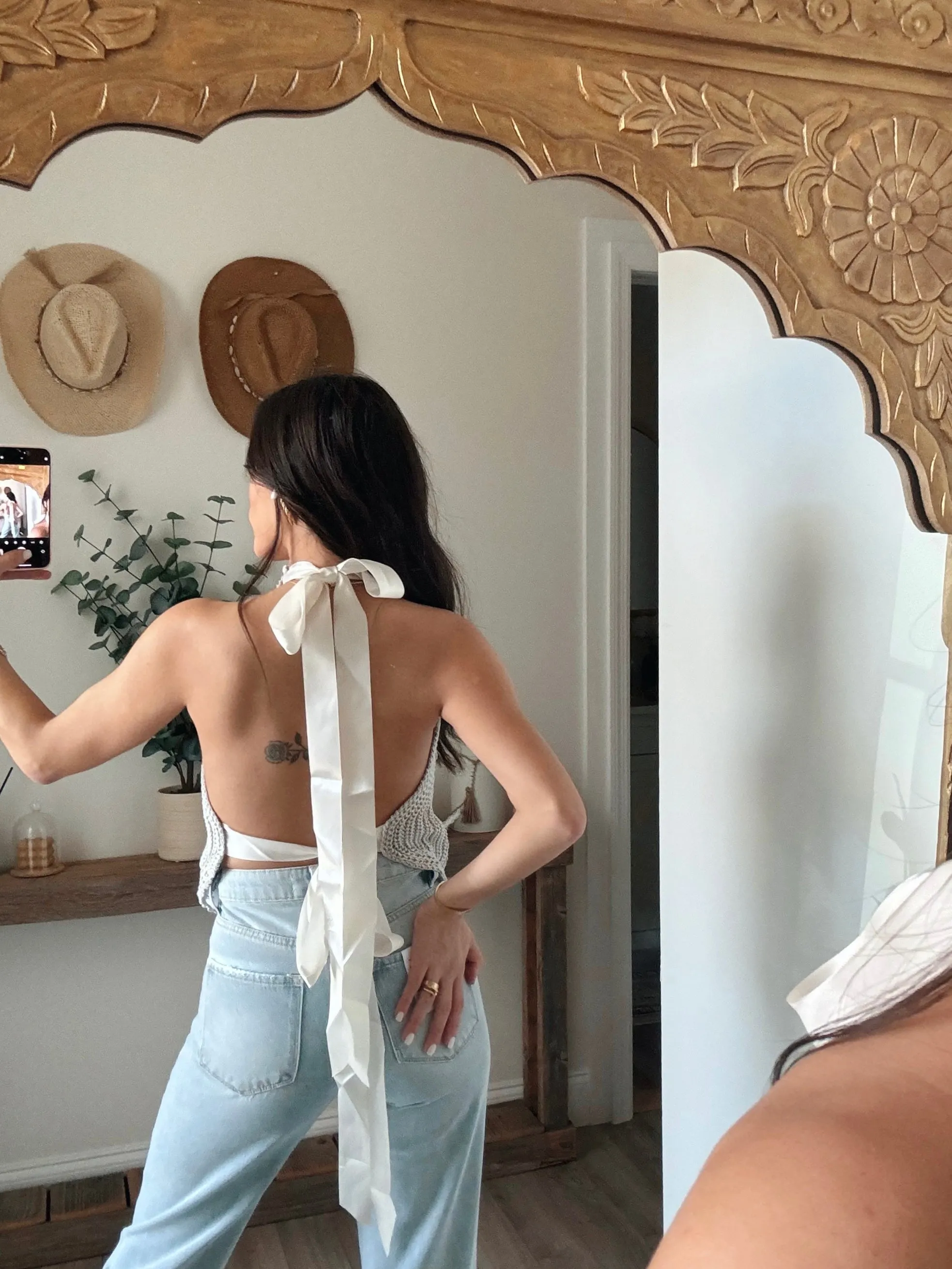 Backless Tie Flower Point Knitted Top - Gray
