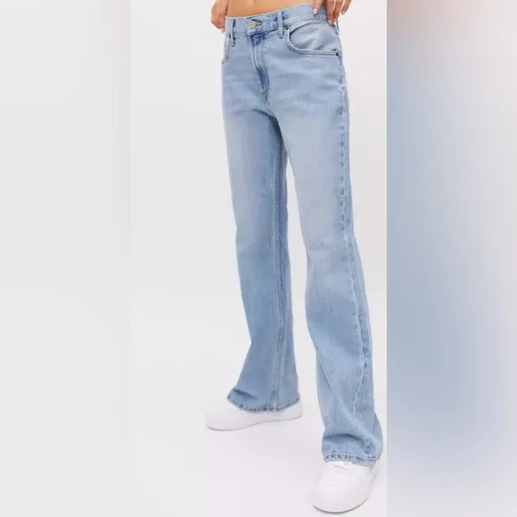 BDG 90s bootcut womens jeans. NWT