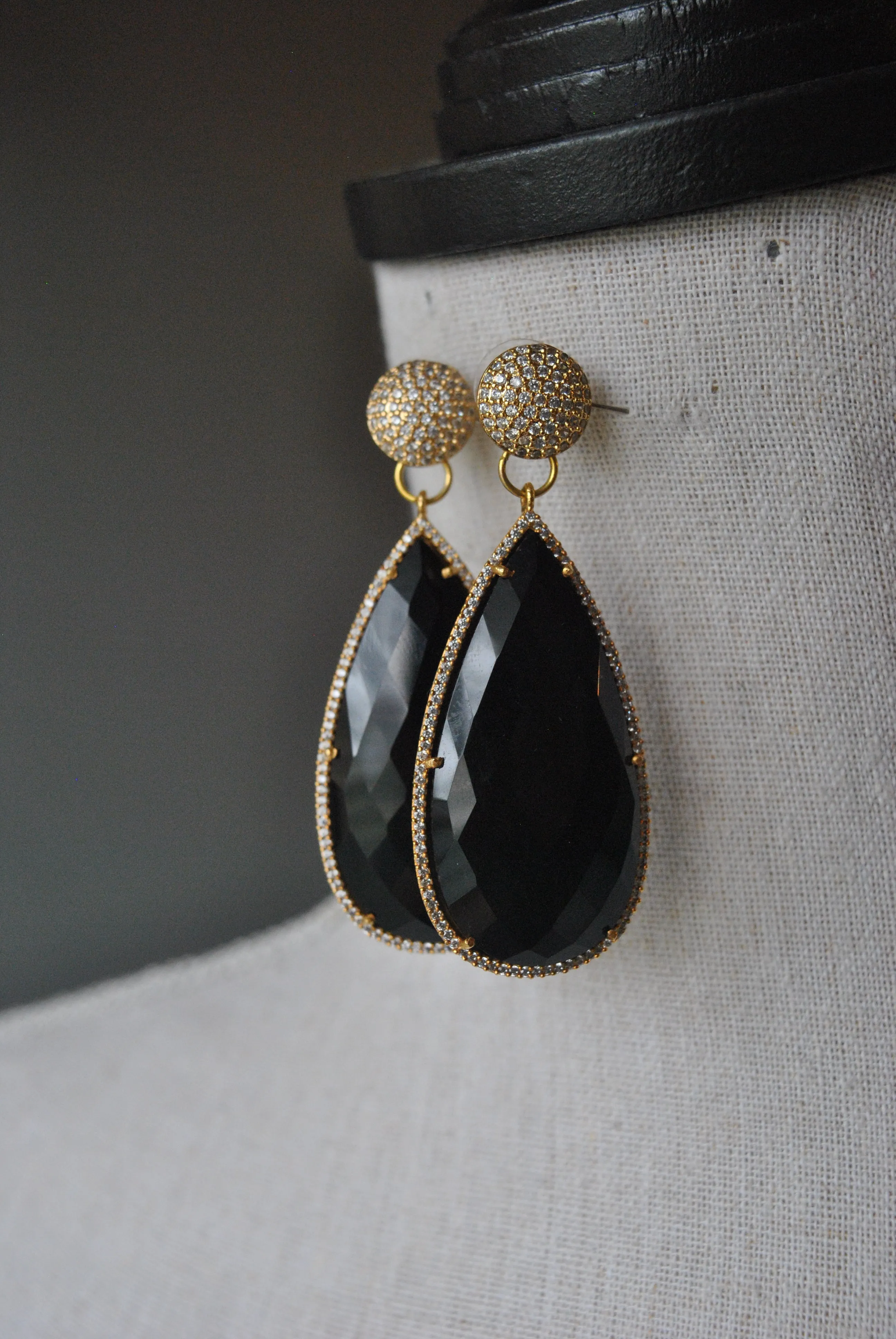 BLACK ONYX TEARDROP ON GOLD STATEMENT EARRINGS