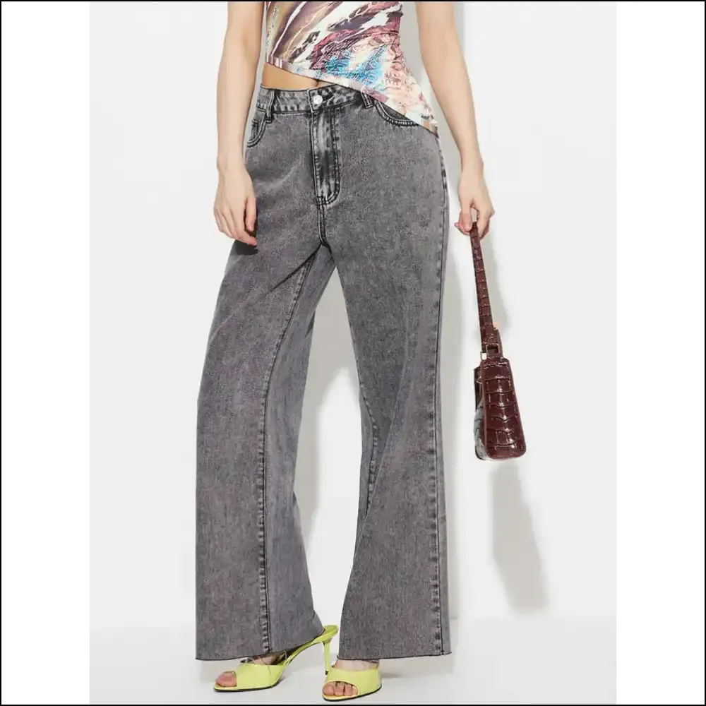 Chic High Waist Bootcut: Because Fabulous is a Full-time Job! 😄👖