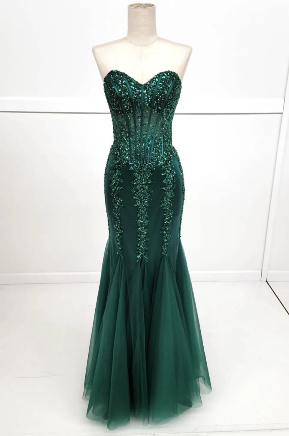 Chicas Evening Gown C280