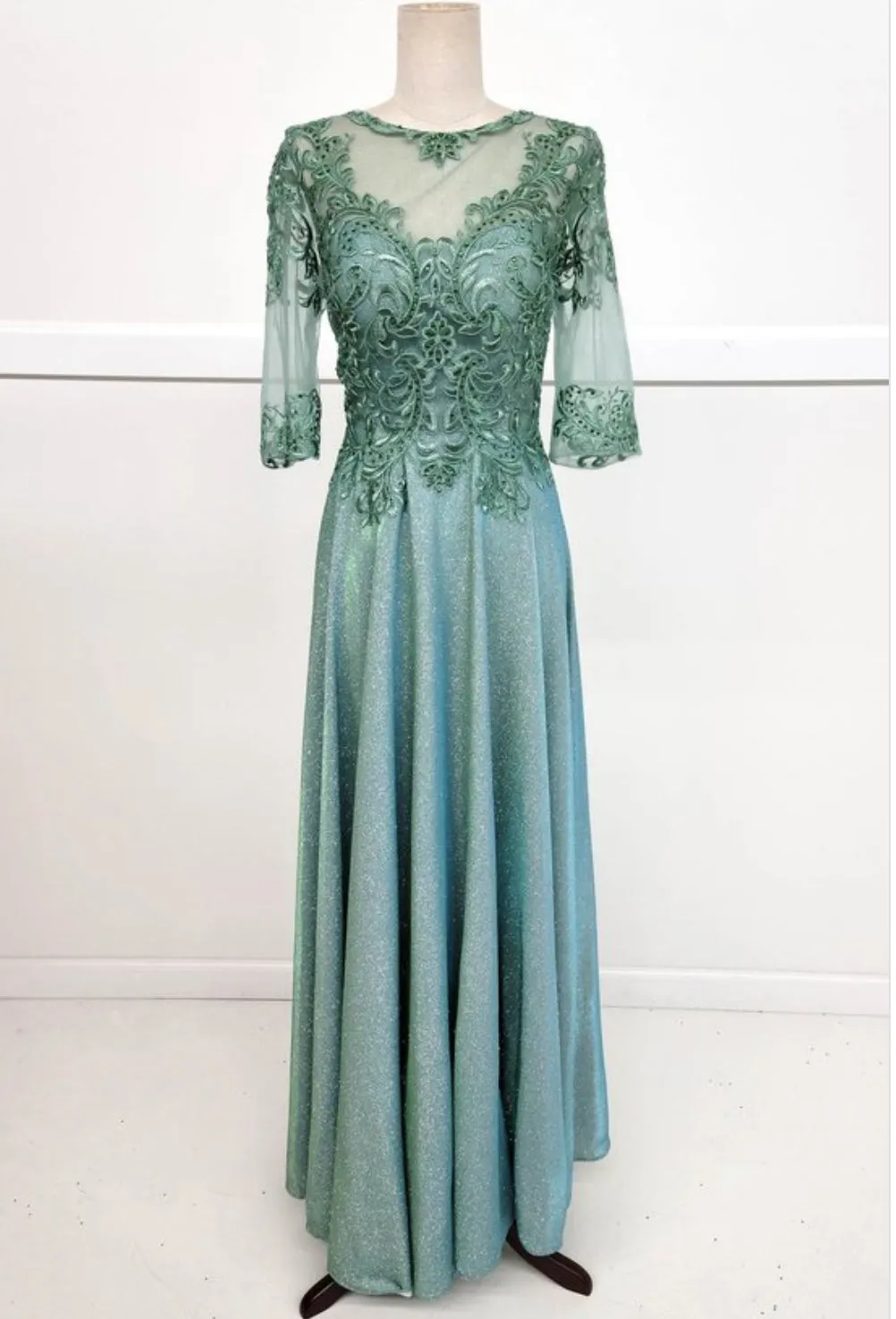 Chicas Mother of the Bride Gown J006