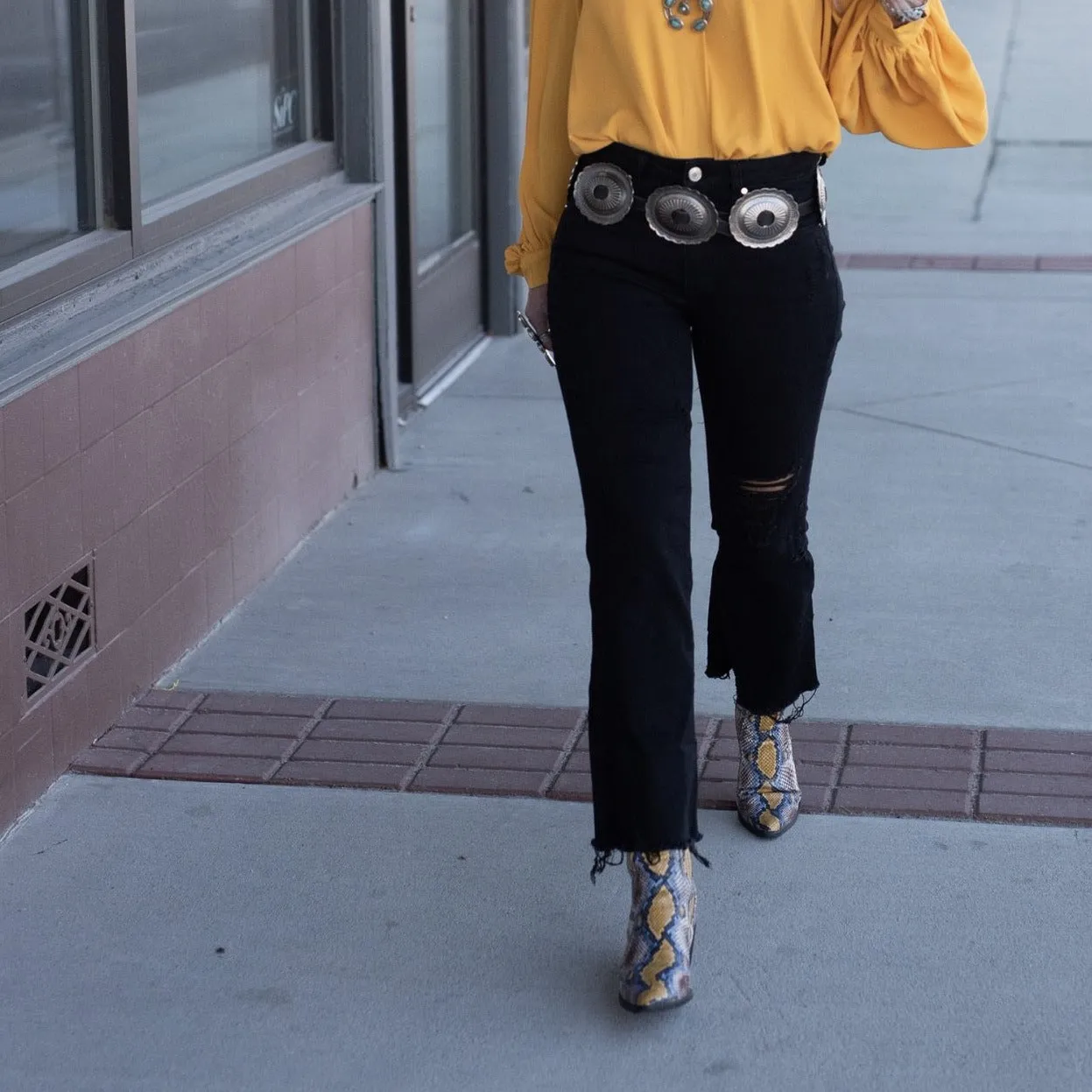 Cindy Crop Distressed Denim