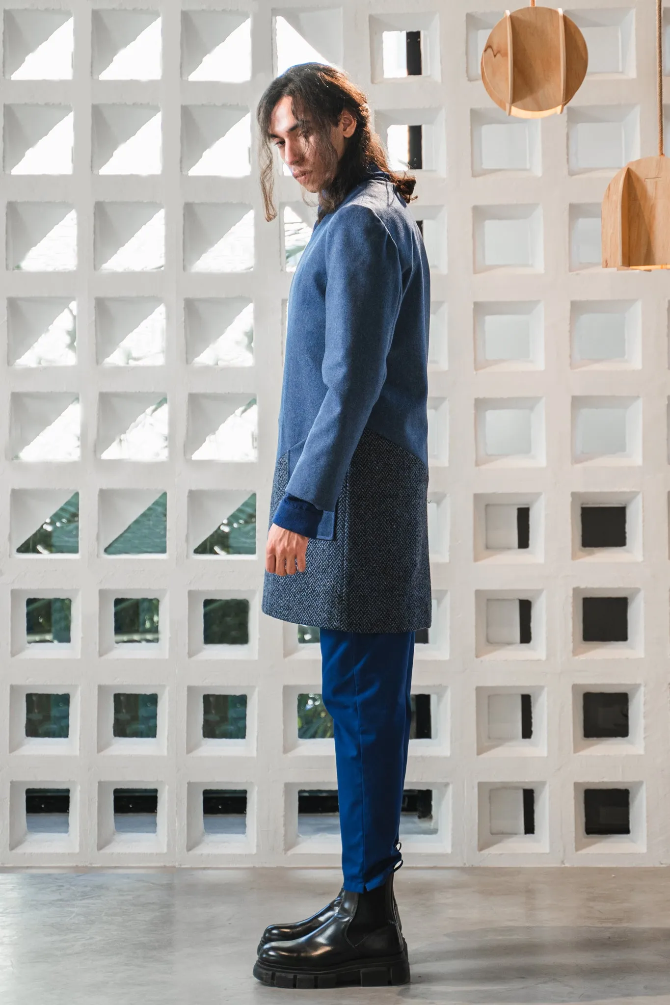 Collarless color blocked coat