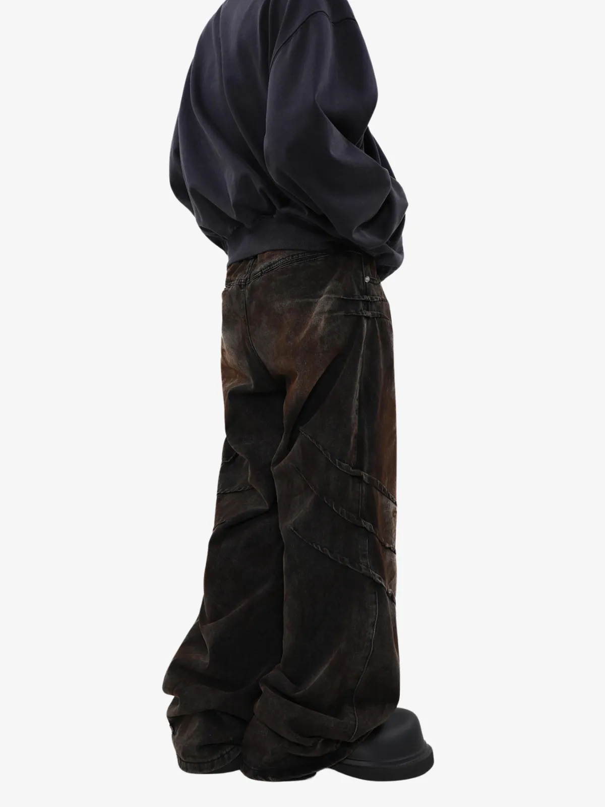 DARK DISTRESSED JEANS