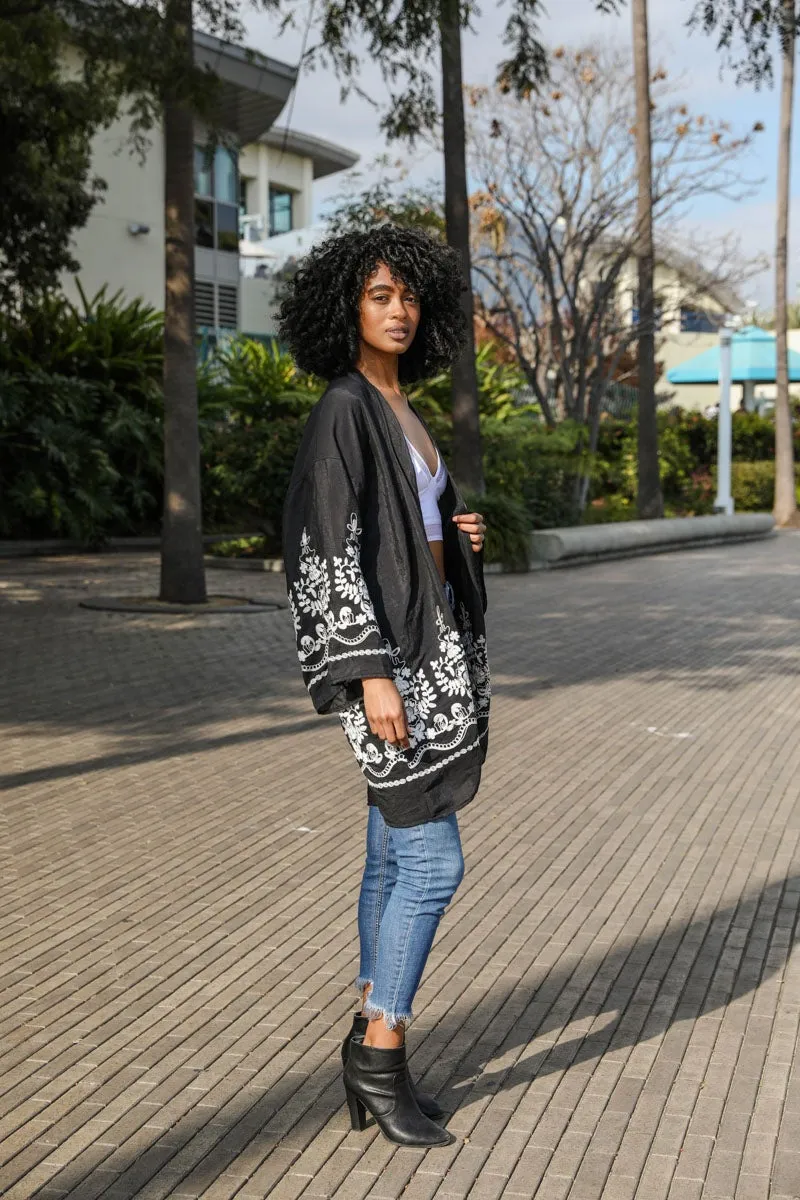 Embroidered Floral Vine Kimono – Elegant and Lightweight