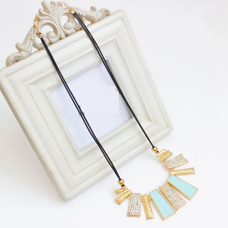 Glittering Rectangles Necklace