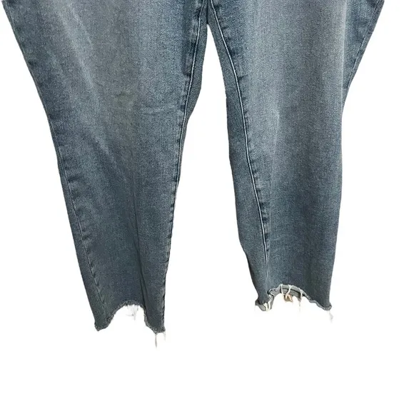 Good American Good Legs Straight Jeans