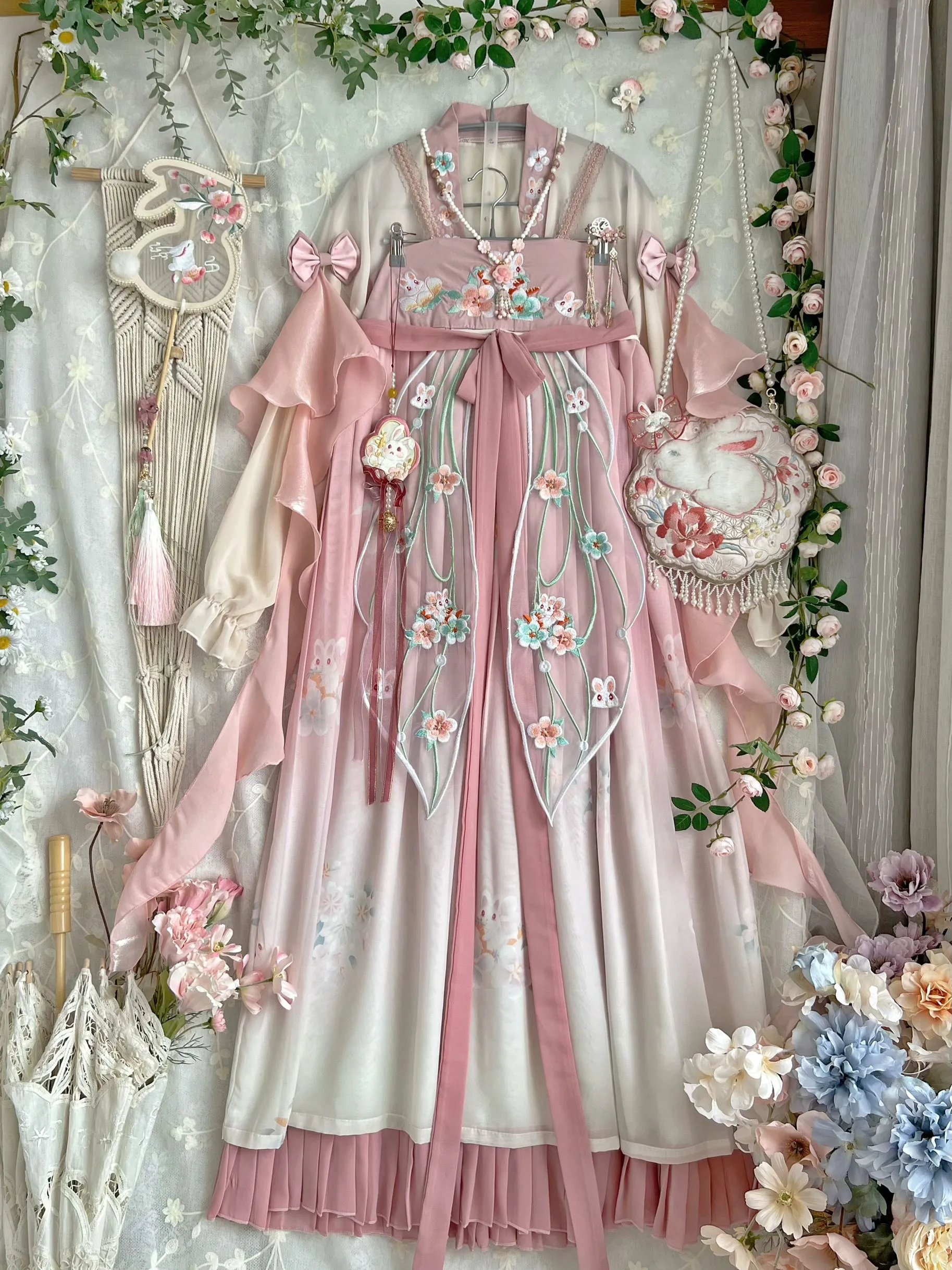 Hand Embroidered Hanfu Set    yc50067