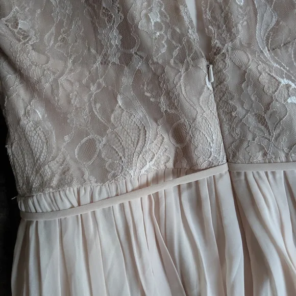 HAYLEY PAIGE OCCASIONS Lace Halter Bridesmaids Gown