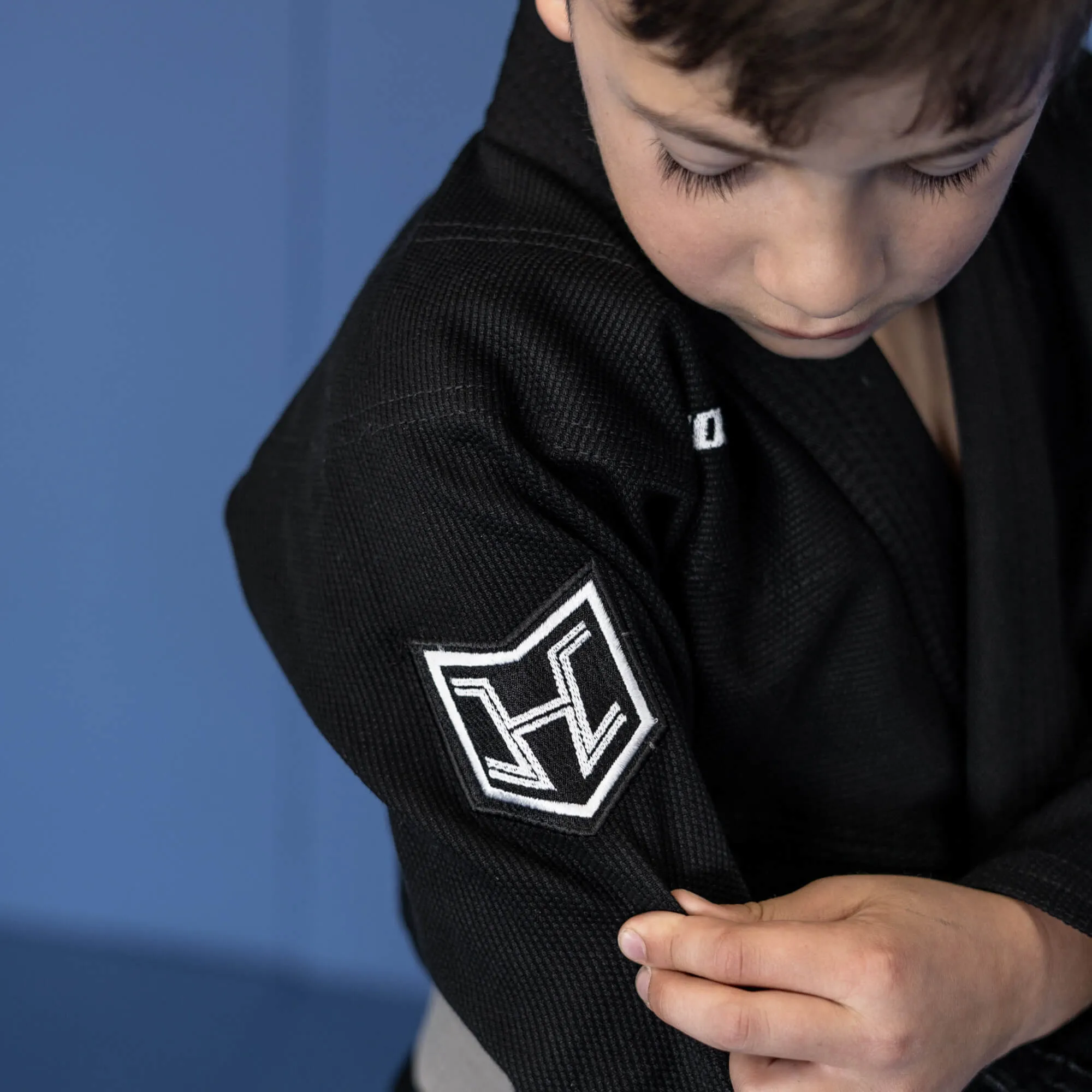Hooks BJJ GI - Kids Prolight II - Black with White includes White Belt