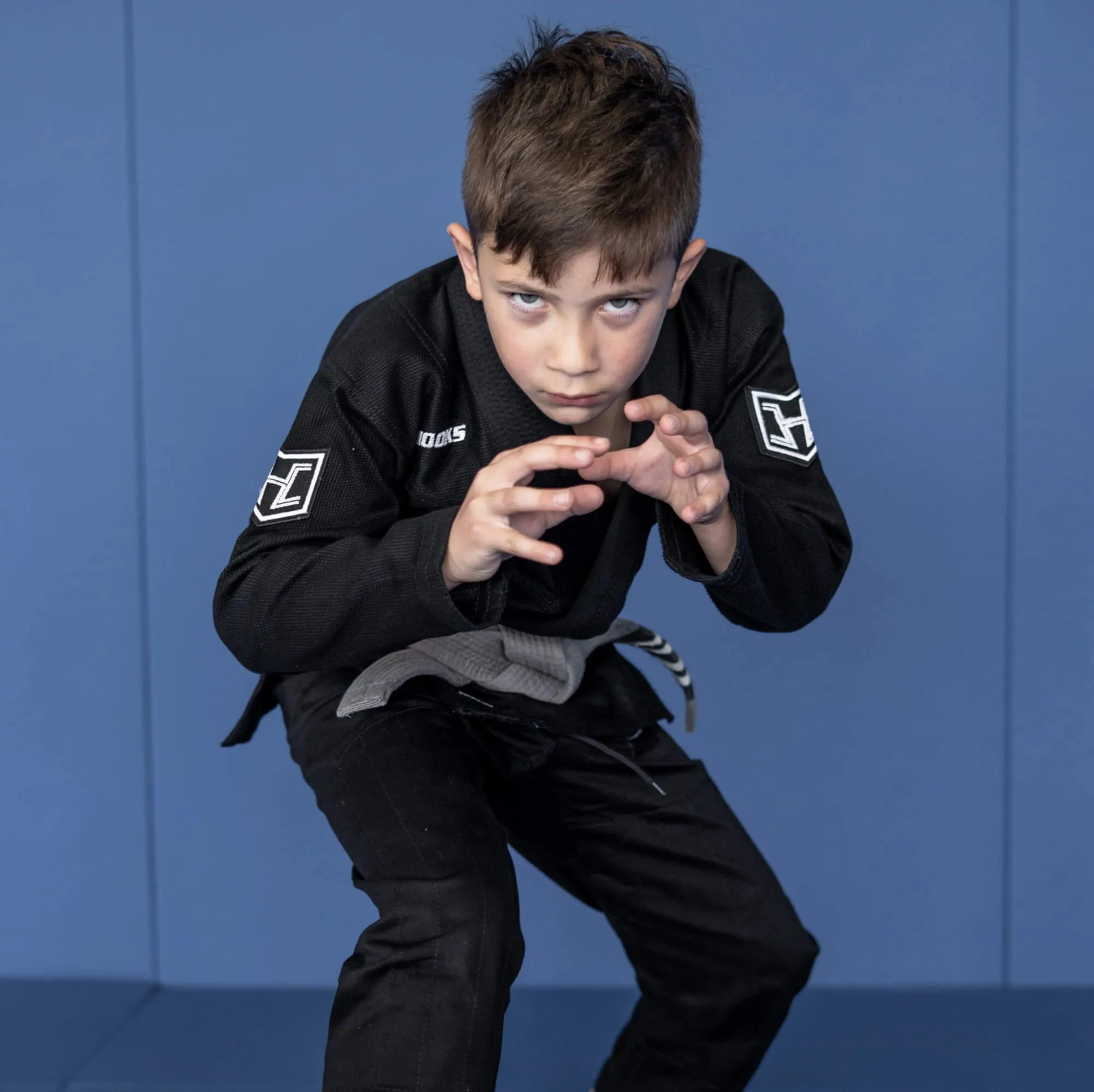 Hooks BJJ GI - Kids Prolight II - Black with White includes White Belt