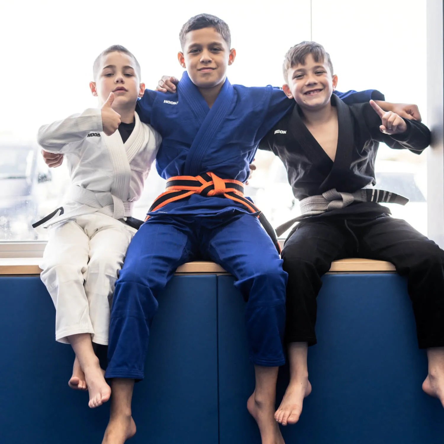 Hooks BJJ GI - Kids Prolight II - White with Black includes White Belt