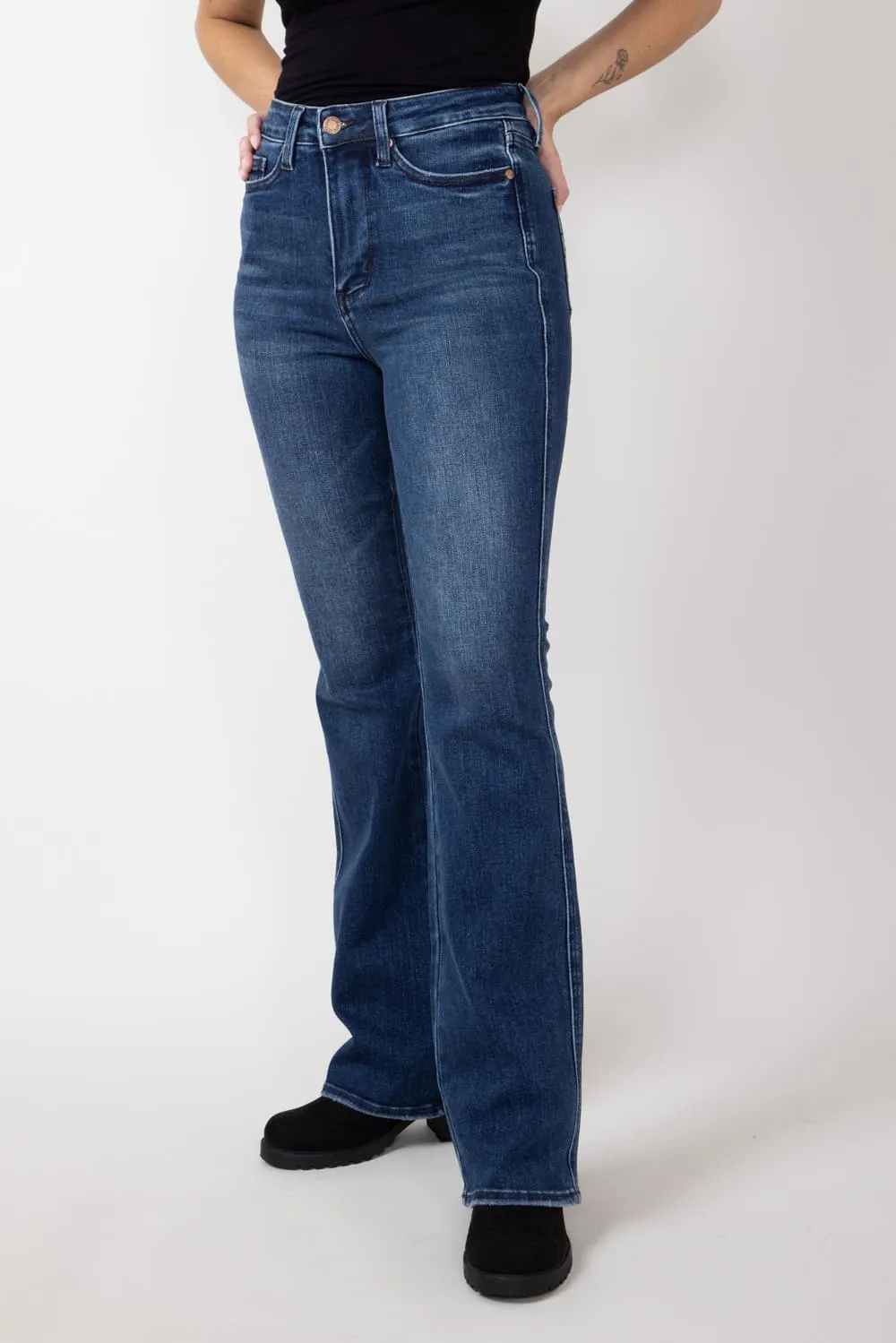Judy Blue Embroidered Back Pocket 31" Bootcut Jeans for Women | 88786-REG