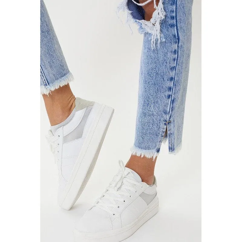 Kancan high rise distressed mom jeans