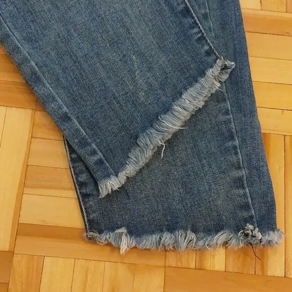 KanCan los angeles distressed jeans size 31