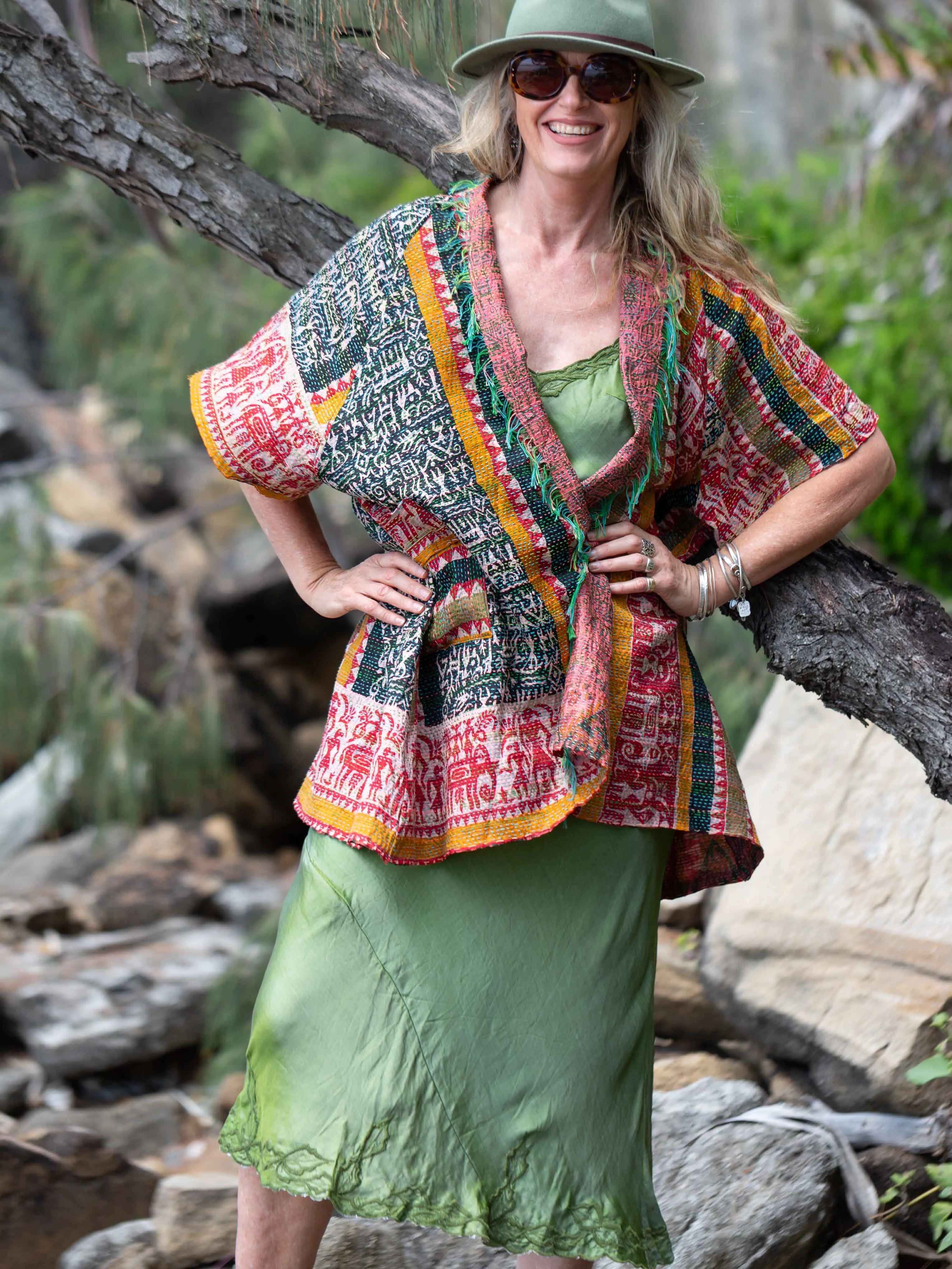 Kimono - silk reversible featuring hand stitching and pockets - Chama