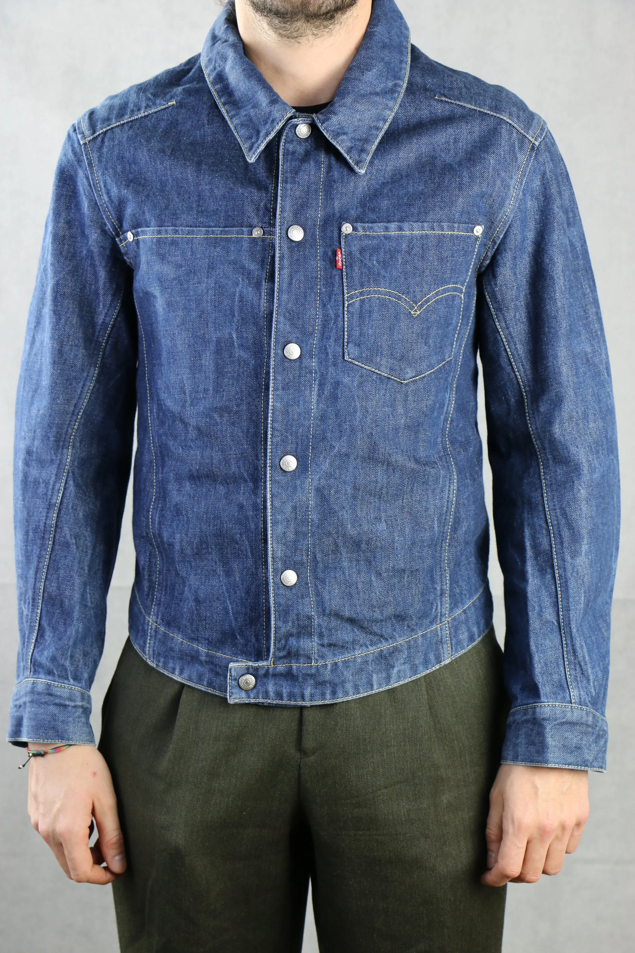 Levis Engineered washed