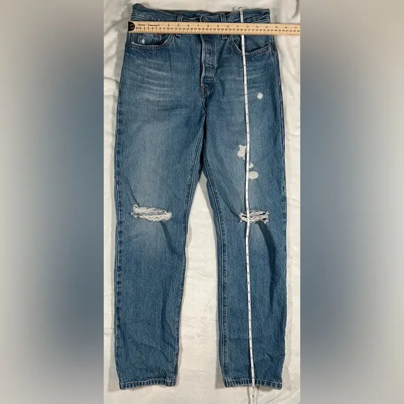 Levi’s Premium Button Fly 501 distressed straight Jeans Size 27/30