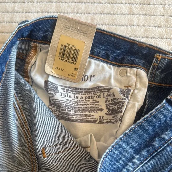 Levi's Women’s Blue Distressed Jeans