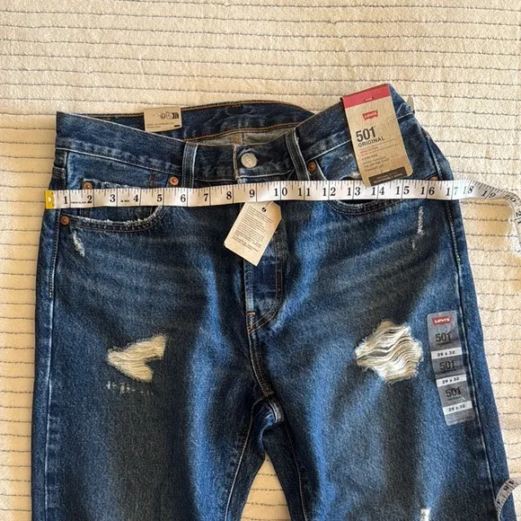 Levi's Women’s Blue Distressed Jeans