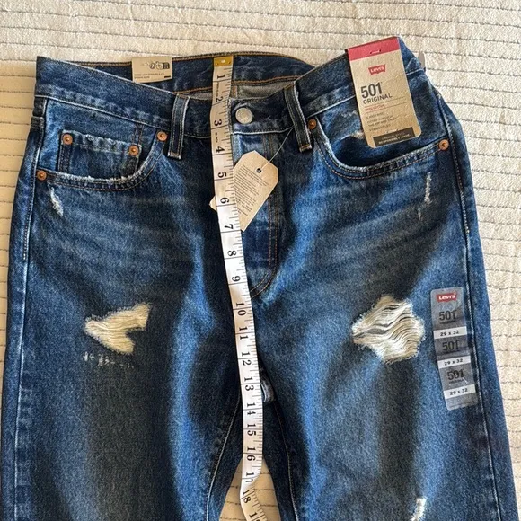 Levi's Women’s Blue Distressed Jeans