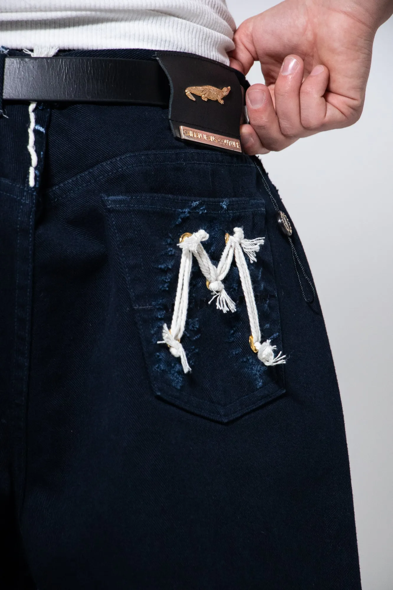 Mediums 1of1 distressed cut off blue jeans - 36/32