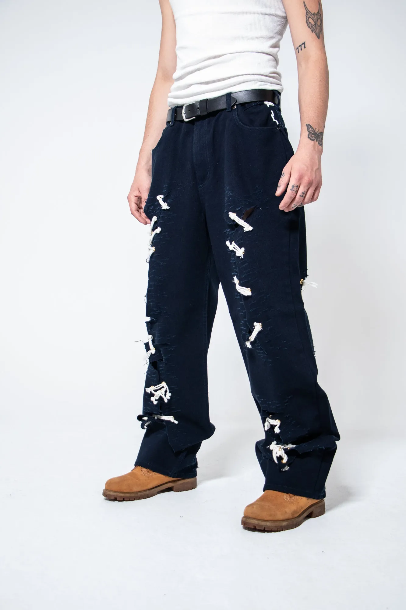 Mediums 1of1 distressed cut off blue jeans - 36/32