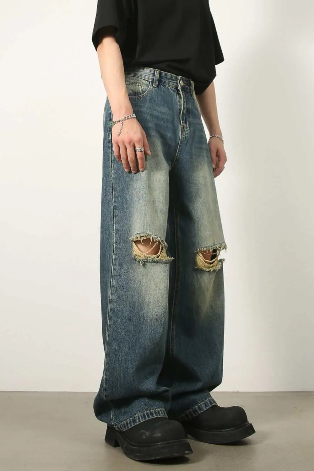 Men's Distressed Baggy Jeans