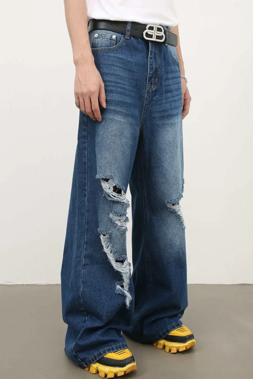 Men's Distressed Wide Leg Jeans