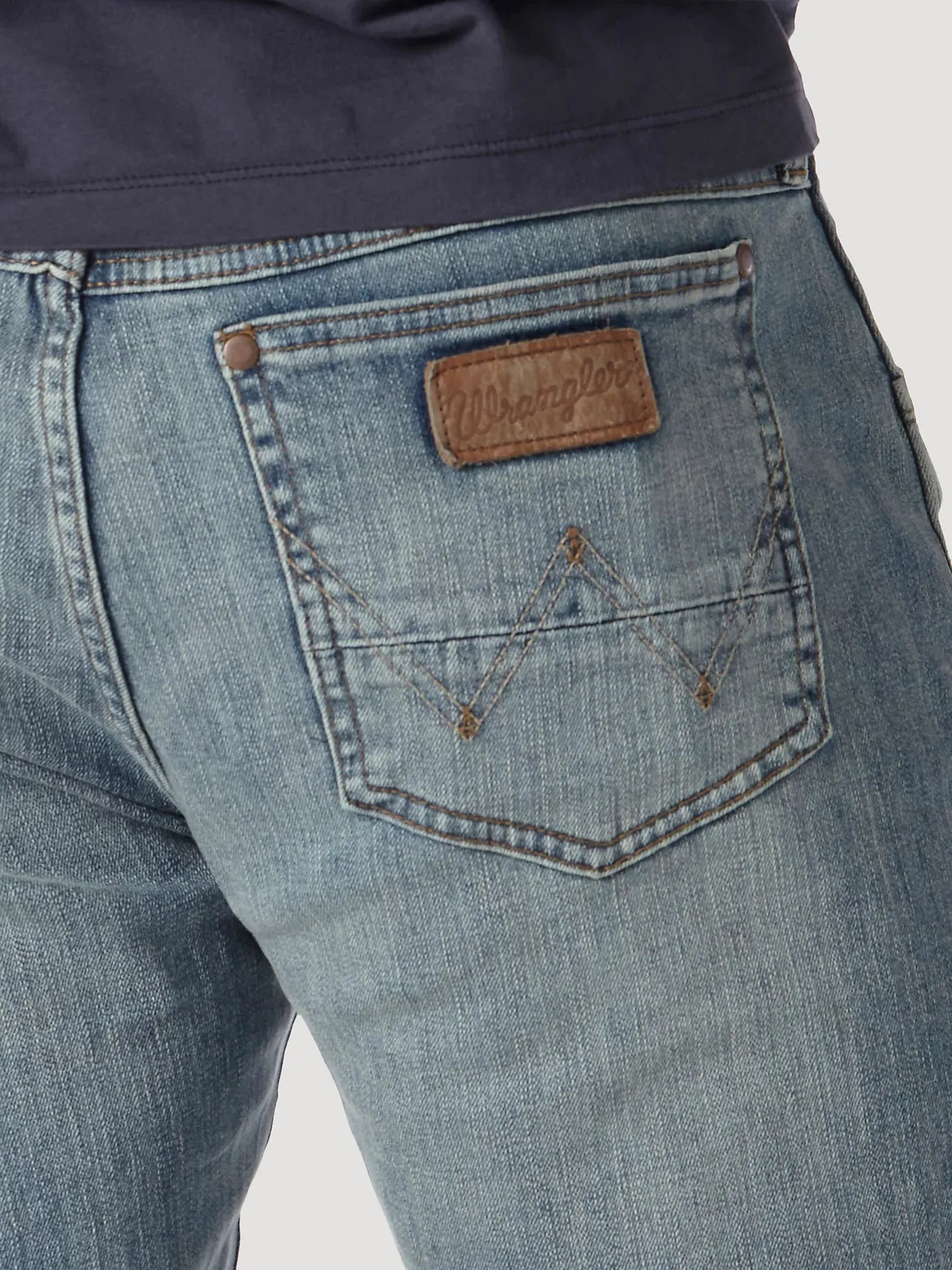 MEN'S WRANGLER RETRO® SLIM FIT BOOTCUT JEAN - BEARCREEK