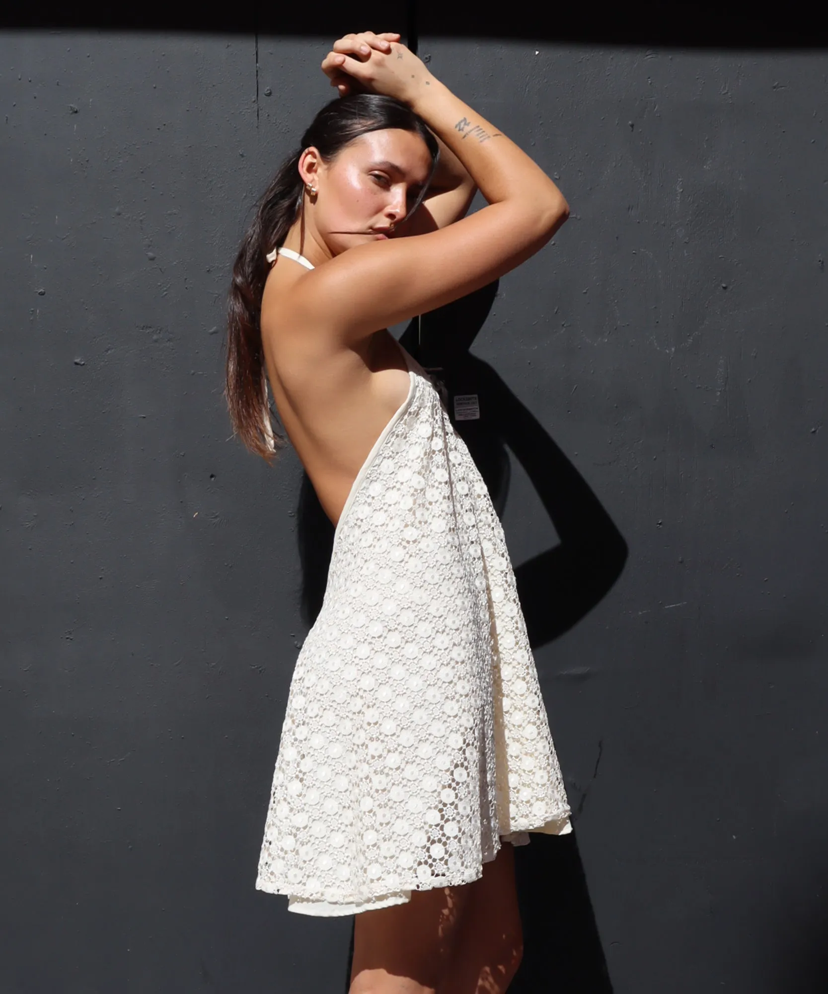 MESH MOMENT DRESS, CREAM