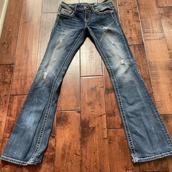 Miss Me Rhinestone‎ embroidered boot cut denim jeans, size 26.