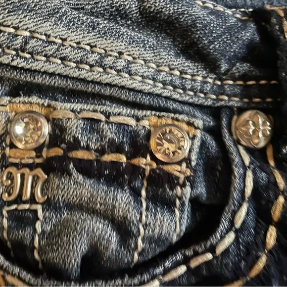Miss Me Rhinestone‎ embroidered boot cut denim jeans, size 26.