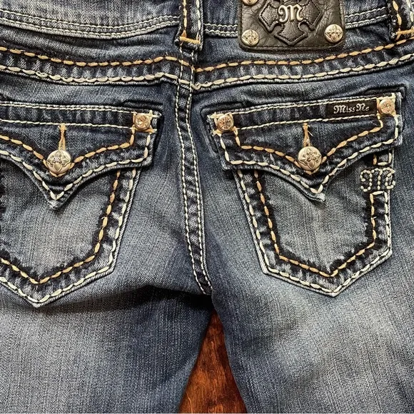 Miss Me Rhinestone‎ embroidered boot cut denim jeans, size 26.