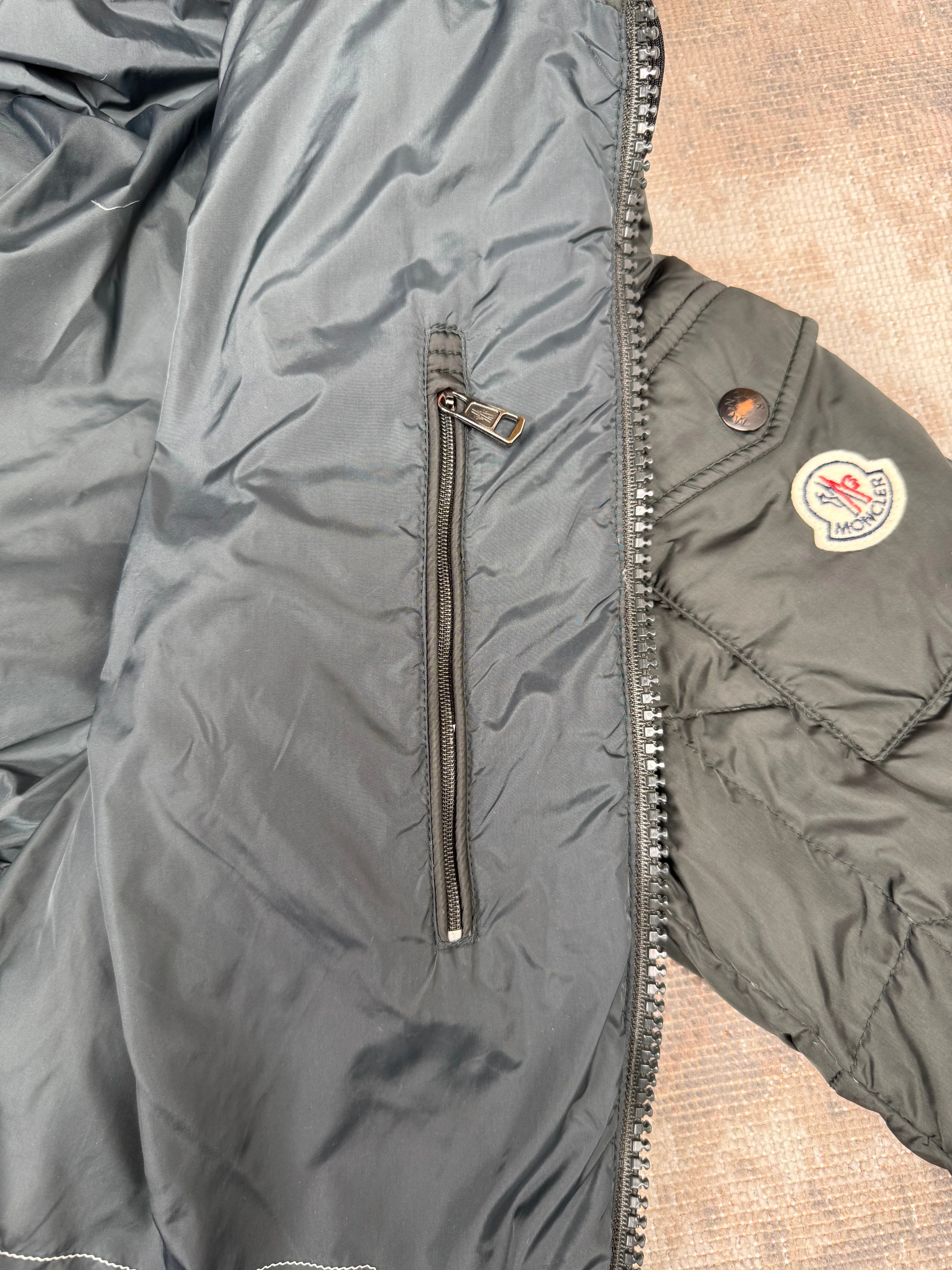 Moncler Berriat Down Jacket - Khaki
