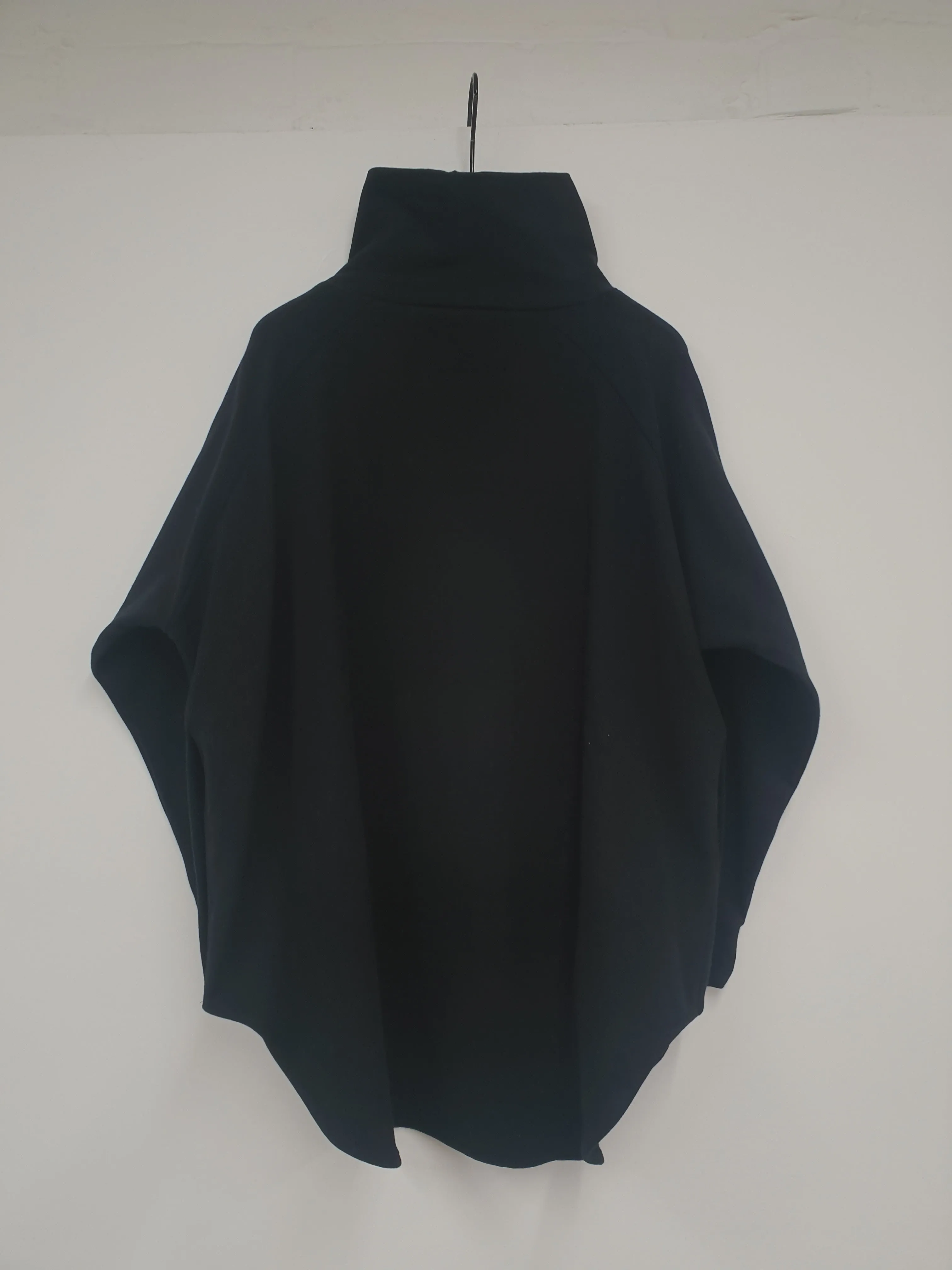 Nara Organic Cotton Felpe Sweatshirt in Black