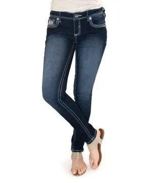 New Women's Amethyst Skinny leg short Jeans! Great silver detailing on rear pockets & Five pocket! Jeans have some stretch! Sz 11