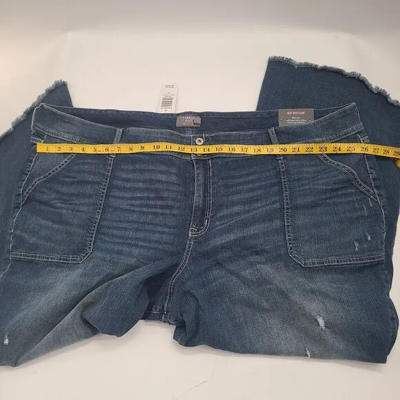 NWT Torrid  Flare Distressed Jeans Plus 30   Blue Wash Bootcut Stretch Mid Rise