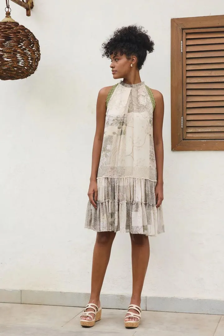 PRINT PATCHWORK- SAGE GREEN STORY