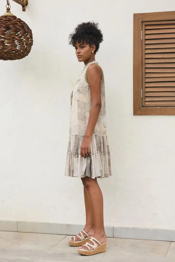 PRINT PATCHWORK- SAGE GREEN STORY