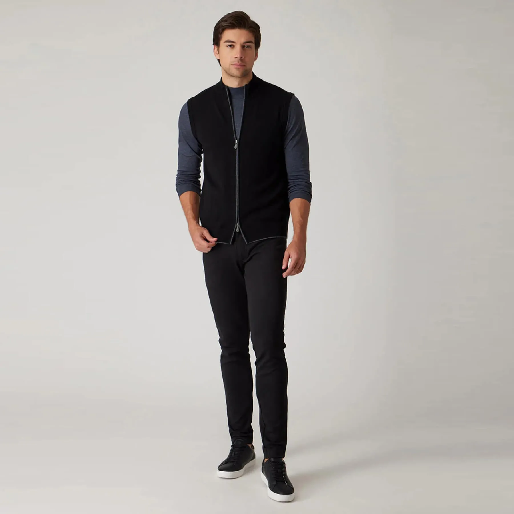 Raffi The Santiago Vest - Black